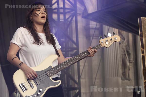 HYPHEN HYPHEN - 2016-07-22 - PARIS - Parvis de l'Hotel de Ville - Laura Christin